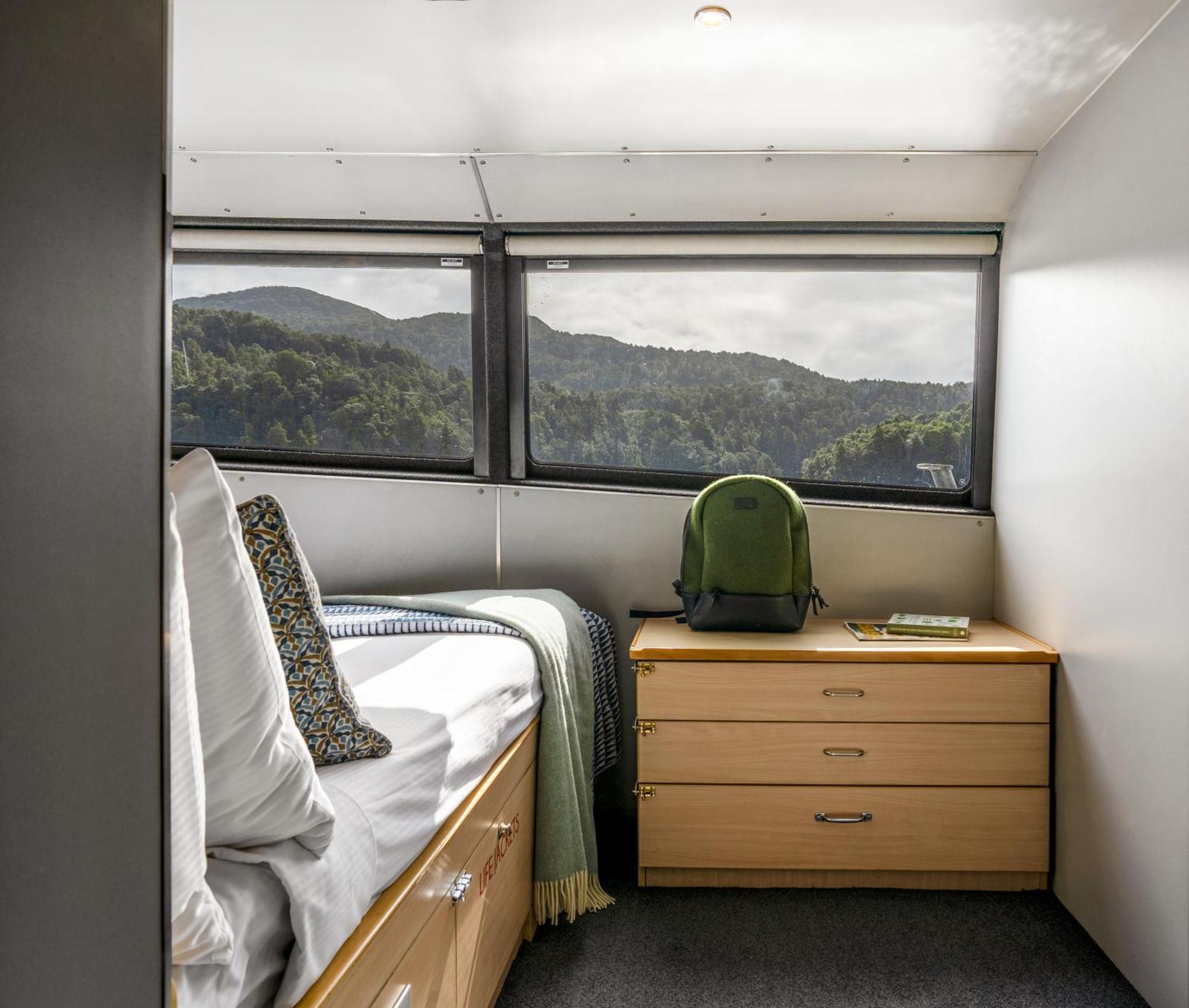 Milford Sound Overnight Cruise - Fiordland Discovery Exterior foto