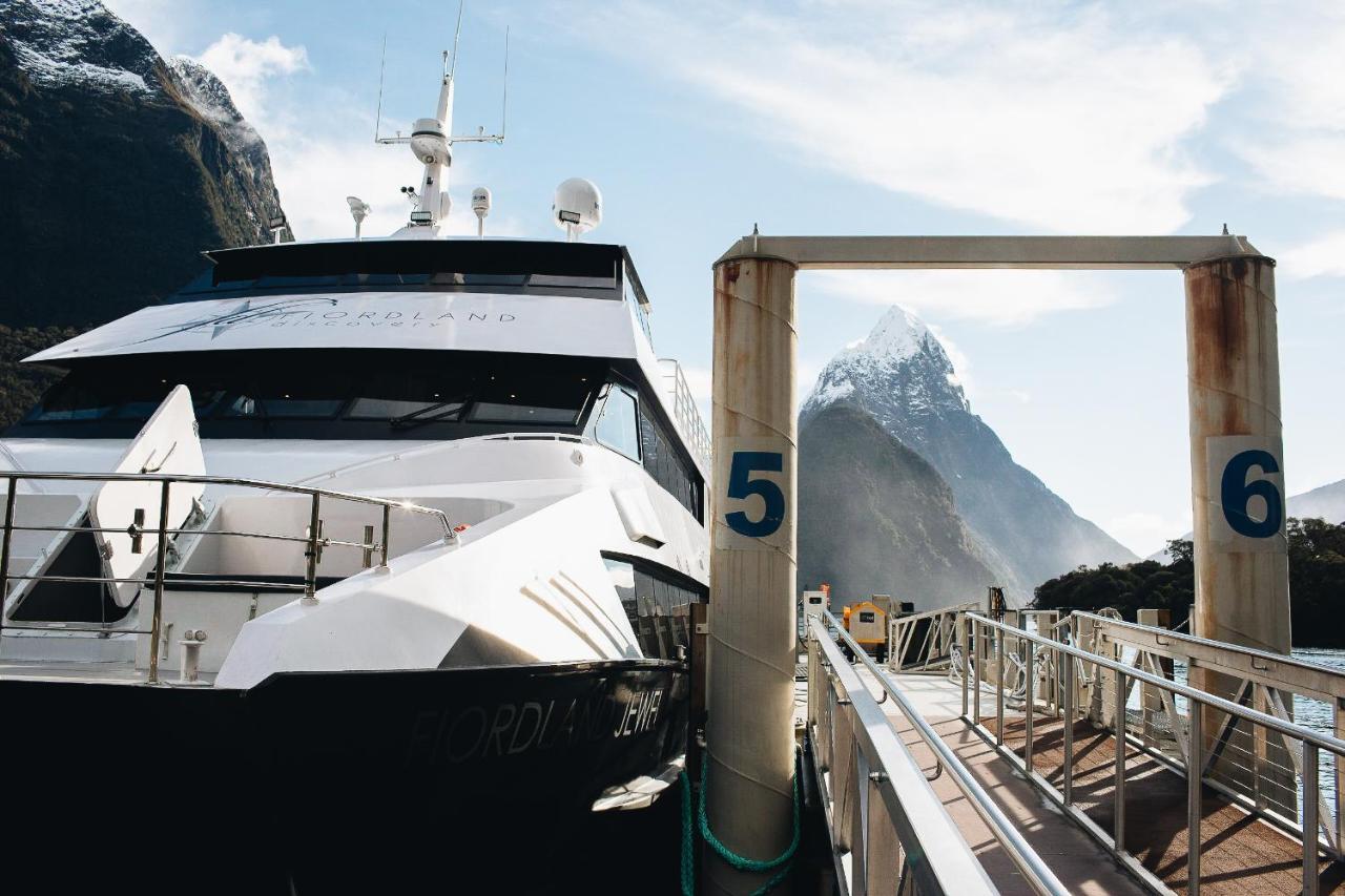 Milford Sound Overnight Cruise - Fiordland Discovery Exterior foto